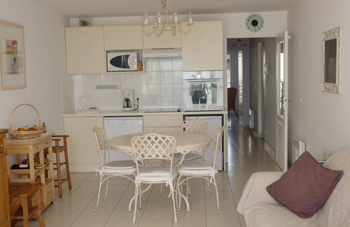 Dunkirk Apartment | Clair de Dunes, sur la Digue Sans Voitures, les Pieds Dans L'eau