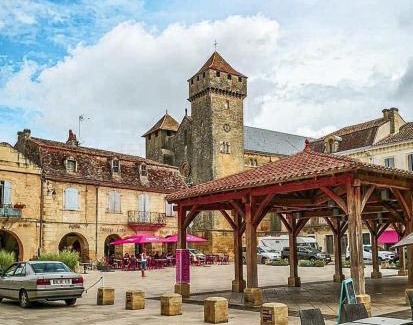 Beaumont-du-Perigord House | Claire fontaine