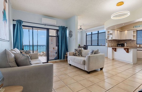 Stella Condo | Claje Sunset! Beachfront condo at Victoria del Mar 1E