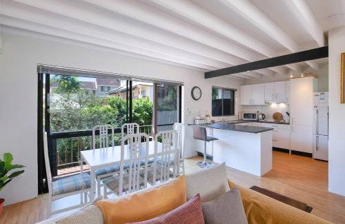 Indooroopilly House | Clarence Corner - Contemporary meets Cottage Style
