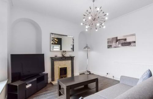 Newport Apartment | Clarence Heights