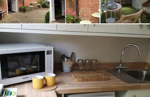 Dormansland Bed & Breakfast | Claridge House