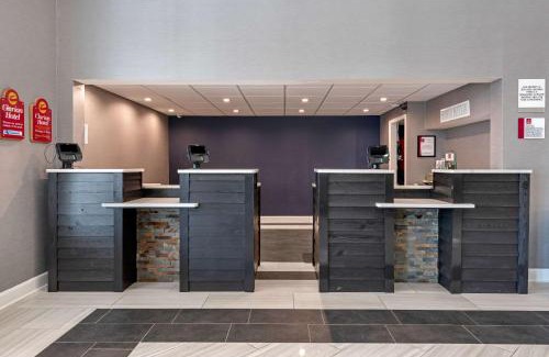 Lexington Hotel | Clarion Hotel Conference Center - North