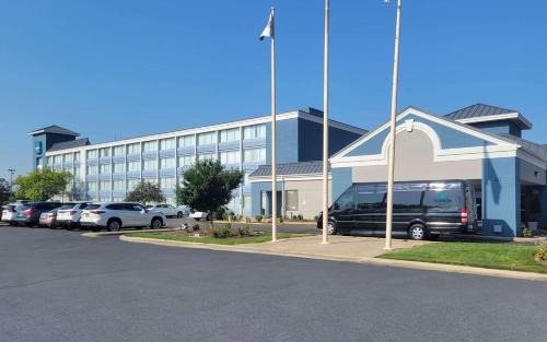 Joliet Hotel | Clarion Hotel & Convention Center Joliet