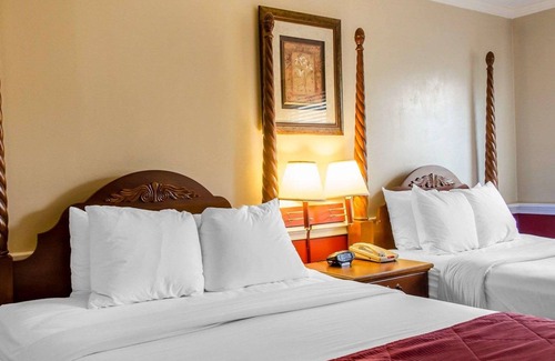 Strasburg Hotel | Clarion Inn Strasburg - Lancaster