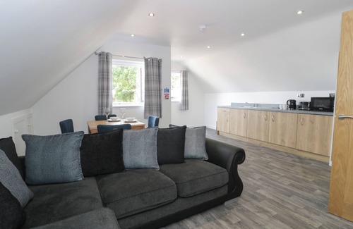 Meliden Cottage | CLASSIC LODGE 15, pet friendly, with pool in Dyserth