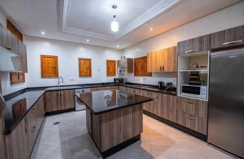 Lahebichate Villa | Classic Moroccan 6-bedroom villa with swimming in Marrakech