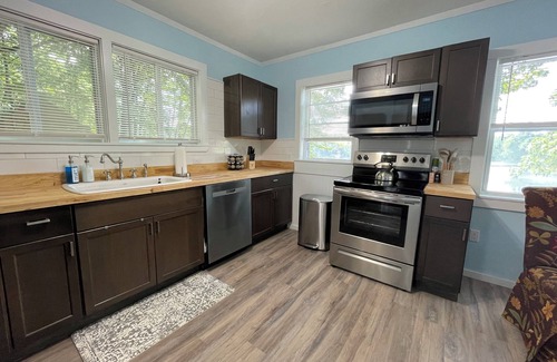 Brookline Cottage | Classic NH Waterfront House - Swim/Boat/Kayak/Fish