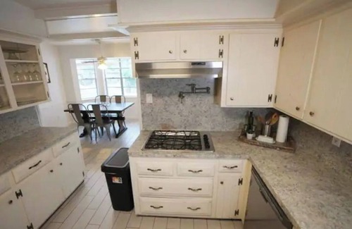 Barker House | Classic&Peaceful