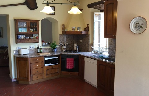 Mologno House | Classic Tuscan Home with Private Garden in the Old Walled City