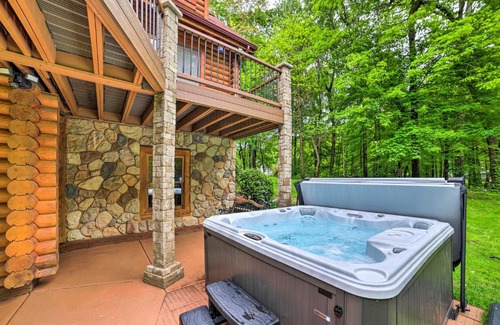 Jackson House | Classy Home with Hot Tub 2 Mi to Lake Access!