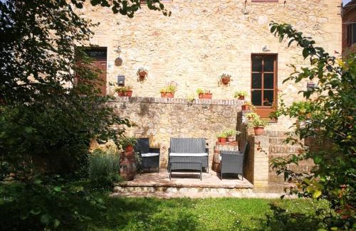 Sovicille Apartment | CLAUDIA VACANZA TOSCANA - Appartamento Nocciolo- 10 min da Siena