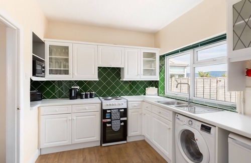 Frampton on Severn House | Clean 3-Bed Home in Stratford