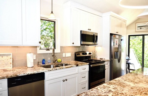 Rehoboth by the Sea House | Clean/Airy Downtown Dewey Beach 6BR Home w/Parking