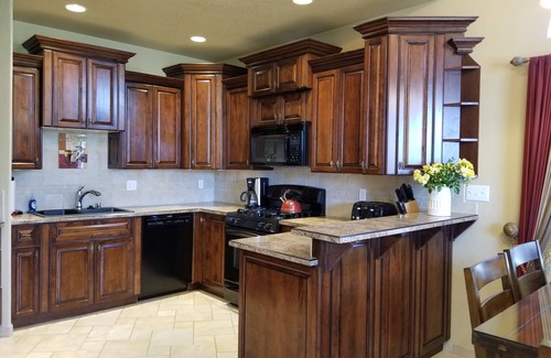 Castro Valley Villa | Clean And Classy 3 Bed Villa, Great Family Retreat