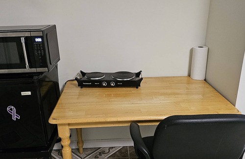 Seabrook Apartment | Clean and Private Apartment with 2 Queen bed 28 min. to DC Downtonn