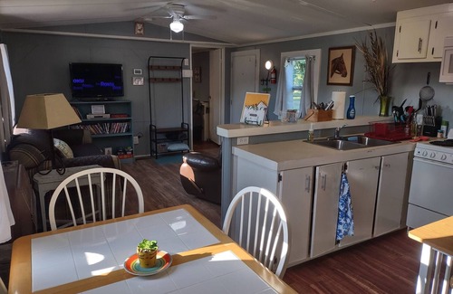 Saint Andrews House | Clean, Cozy Home W Kitchen Near I-24 Pet Friendly
