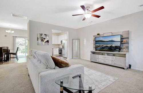 Ladson House | *CLEAN Family Fun house!