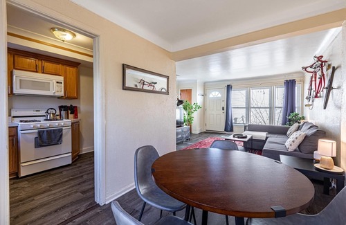 Dicken House | Clean, Fresh and Homey 2BR! Welcome!