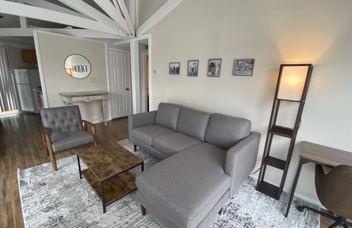 Pinehurst House | Clean Pinehurst Treehouse Social dist Hideout