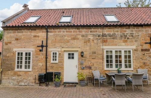 Sandsend House | Clematis Cottage