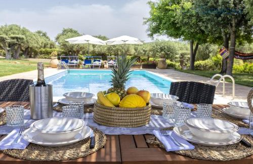Alghero Villa | ClickSardegna Villa Emanuel ad Alghero con Vista mare spettacolare, piscina indipendente per 8 persone