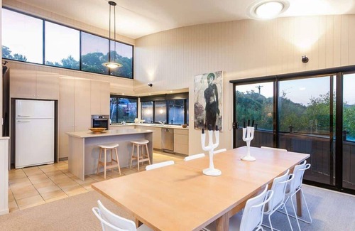 Fairhaven House | Cliff Edge Luxury I An Oceanview Escape Above Fa