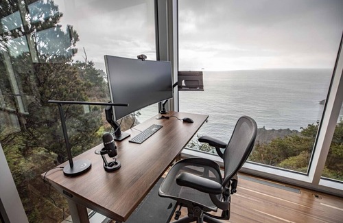 Port Orford House | Cliffside Glass House Ocean Views Hot Tub Gym