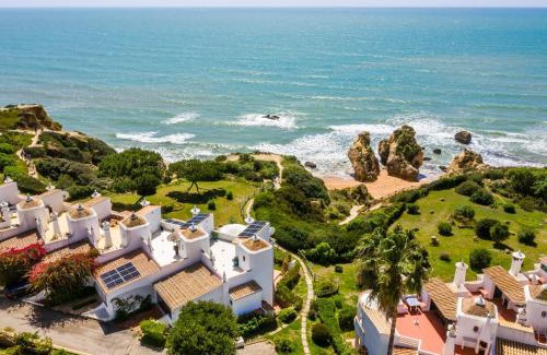 Alporchinhos Villa | Clifftop Beach House - Pool, Private Terrace, Garden & Paddle Boards