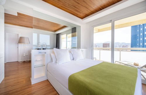 Benidorm Centro Hotel | Climia Benidorm Plaza 4* Hotel