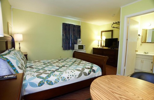 Clinton Hotel | Clinton Motel