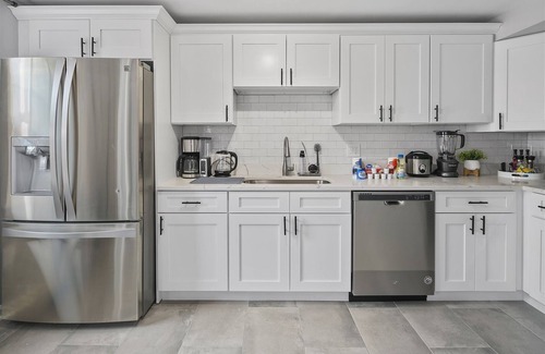 Countryside House | ClintonHills: Work-Friendly, Private Patio, Near DC