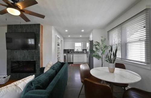 Clintonville House | Clintonville Cottage- Close to OSU & Downtown