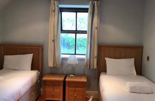 Cornamona Cabin | Clos Na Feirme, County Galway , F12 P232