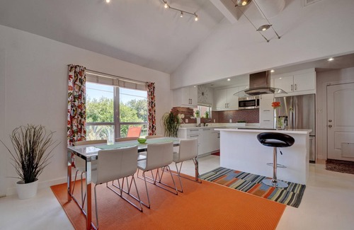 Kyle House | Close to Austin, San Antonio and the Hill Country