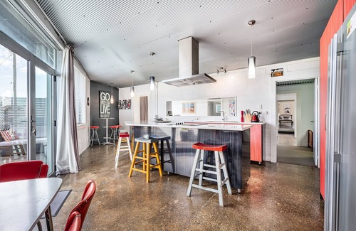 Port Sorell Villa | Close to beautiful beaches, mountain bike trails and vineyards.