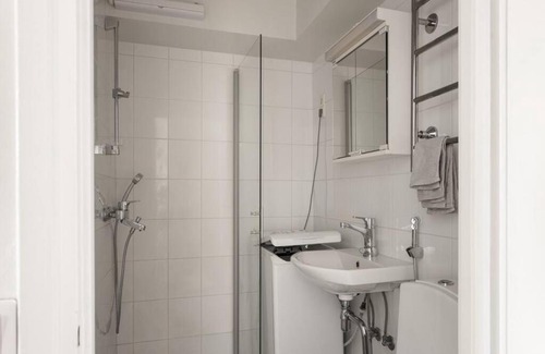 Kamppi Apartment | Close to center, Tram nearby, Netflix, Kamppi