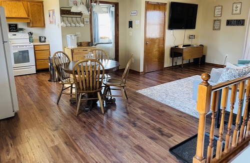 Cedarville Apartment | Close to CU & Bike Trail