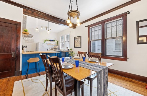 Cooper-Young Historic District House | CLOSE TO EVERYTHING! Midtown Charmer with Pop! of Style and Room for 8