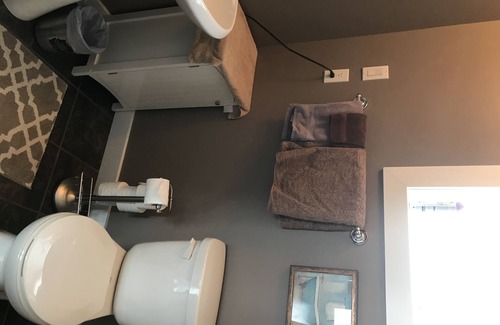 Grand Forks Apartment | Close to Hospital and James Donaldson Park