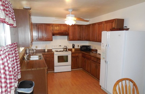Croft Cabin | Close to Hwy, Stores and Restaurants in the Rural Pioneer Area - Near Kirkwood