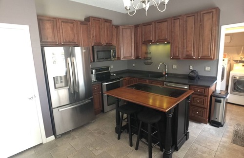 Murraysville House | Close To Mayfaire, Wrightsville Beach And Downtown - Pet Friendly And So Cozy