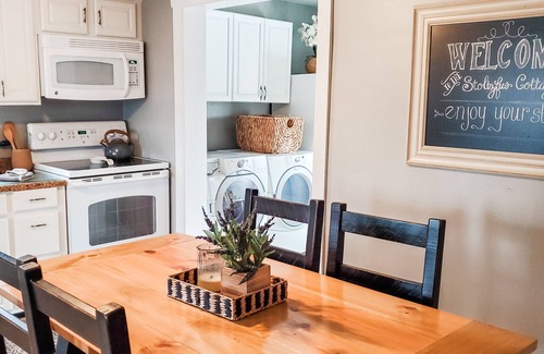 Witmer Cottage | * Close to Sight and Sound Theater Mother's day weekend available
