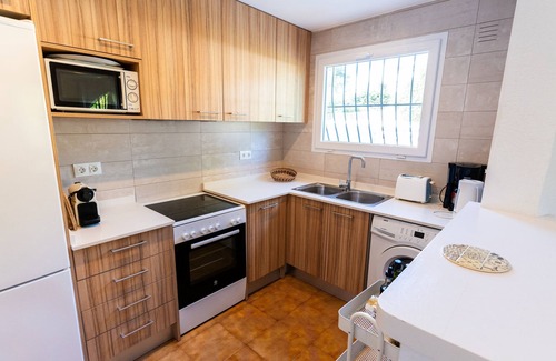 El Tosalet House | Close to the beach, bars & restaurants, large swimming pool that can be heated