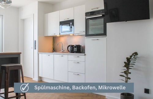 Rauental Apartment | Close to the city center with parking space, balcony, lockable bike box & charging station