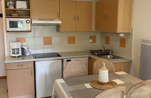 Levernois Apartment | Close to the golf course, the Cité du Vin and the Hospices de Beaune!