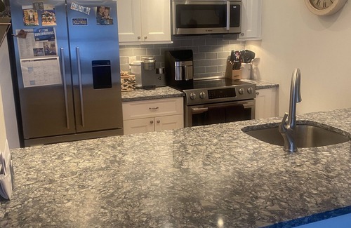 Port Chester Condo | Closest VRBO to Capitol Theater in Portchester, NY