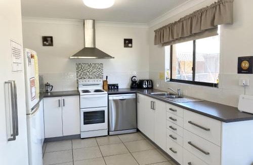 Bongaree Apartment | Cloud 8 on Welsby
