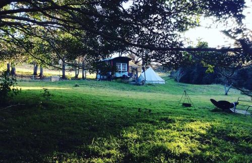 Ravensbourne Other | Cloudlake Mountain Retreat
