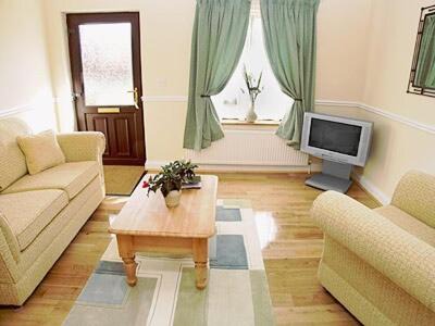Norwich House | Clover Cottage - W40835